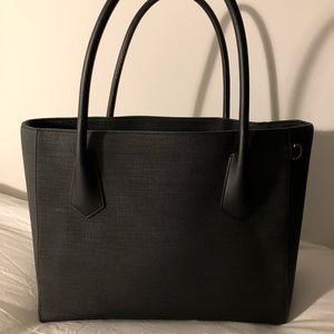 ❤️SOLD❤️ Dagne Dover Legend Tote